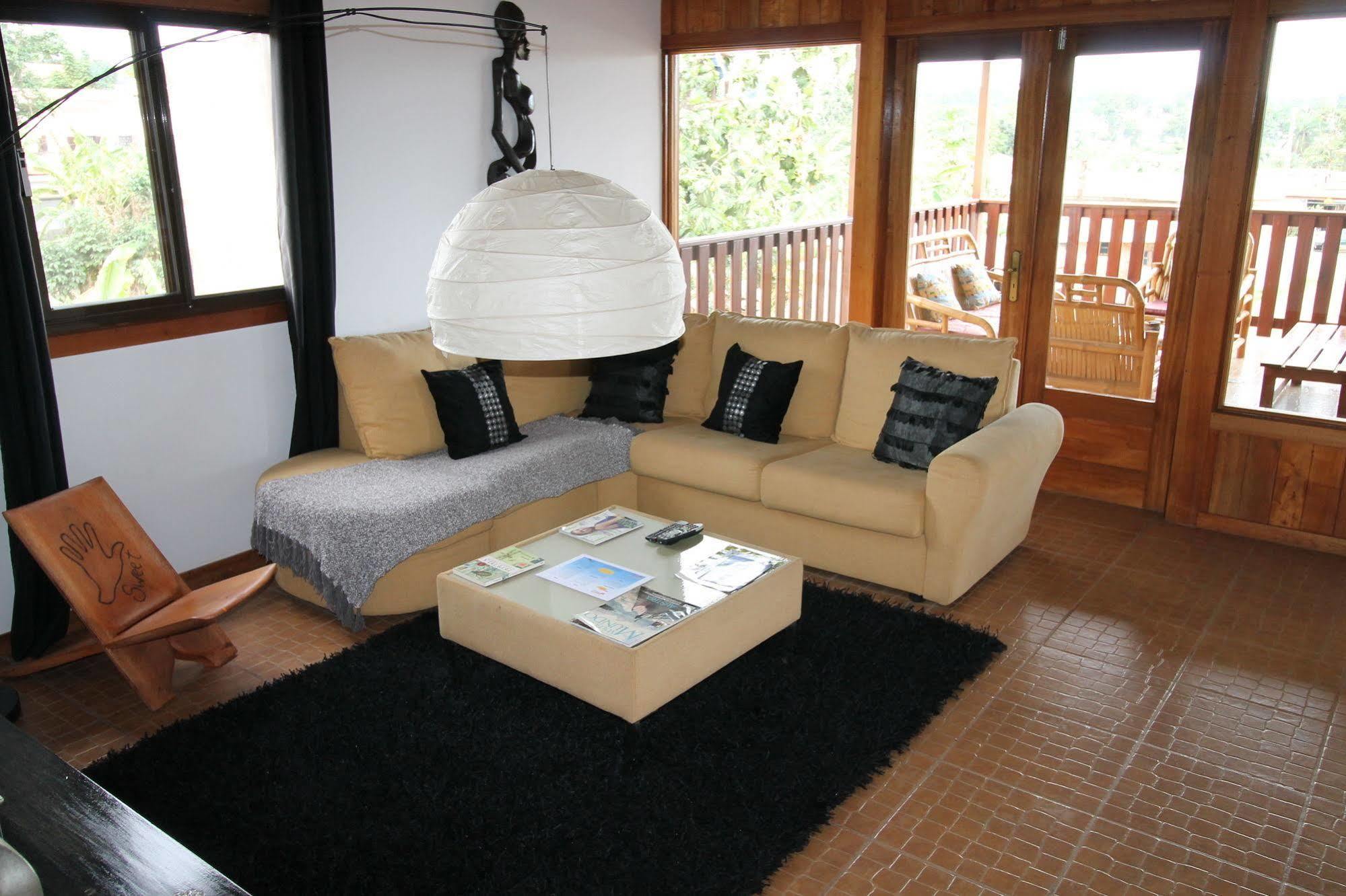 Sweet Guest House Sao Tome Exteriör bild